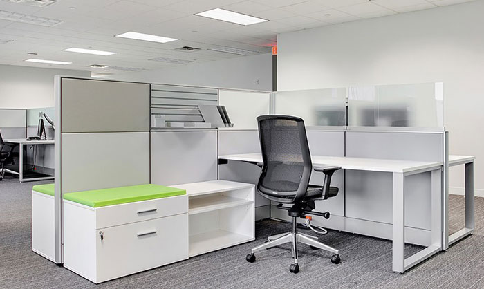CUB-63 Cubicles with Free Standing Furniture