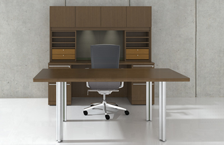 P-23 Pivate Office Modern, Table Desk and Credenza