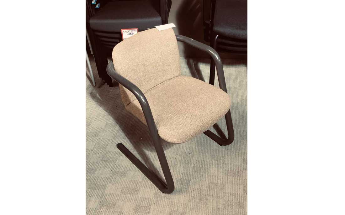 Kinetics Guest Chair