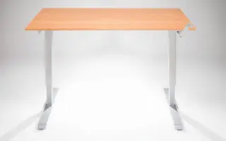 Adjustable height office desk