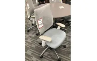 Used ergonomic office task chair